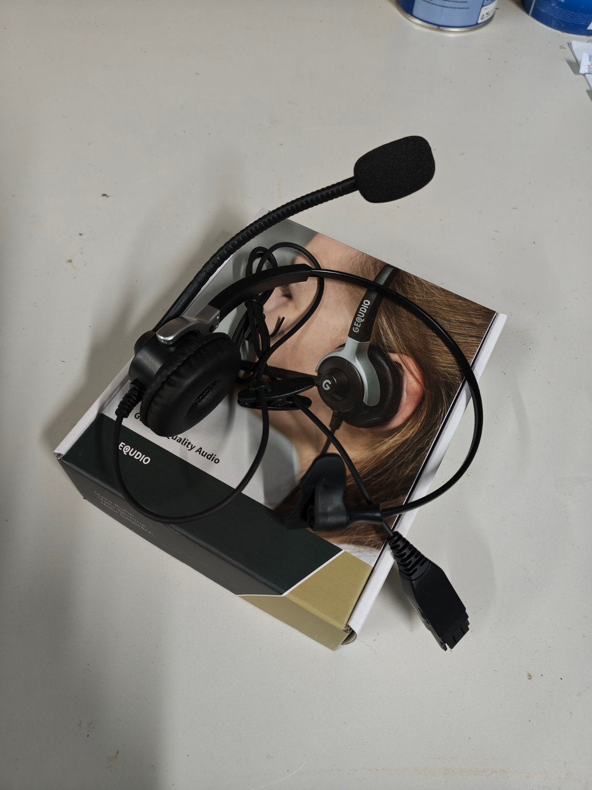 Gequdio Headset WA9005 - Nieuw in doos (2 stuks beschikbaar), Inklapbare microfoon, Gequdio, Nieuw, On-ear