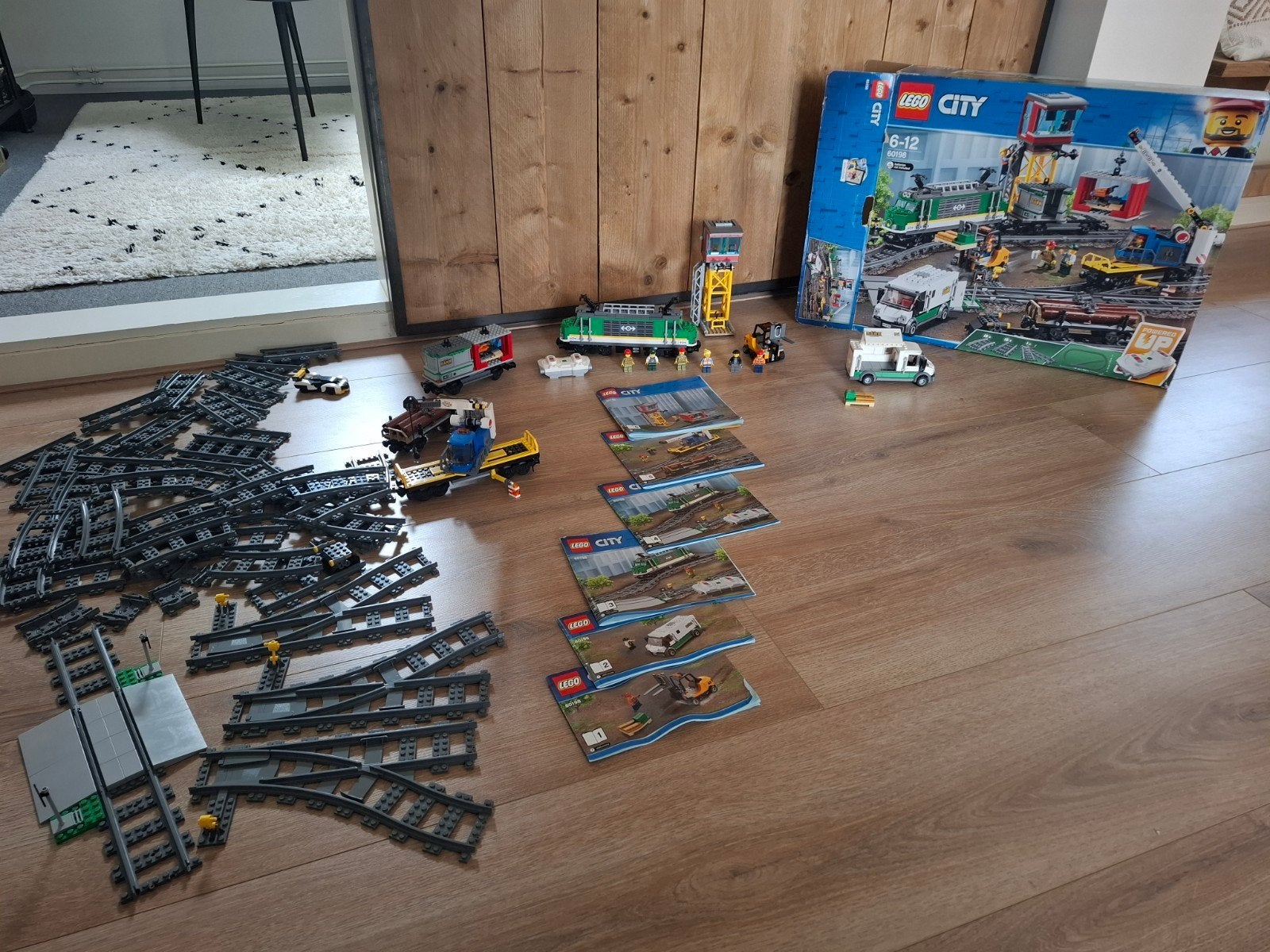 Lego City Vrachttrein 60198. Met extra rails en wissels., City, Lego, Ophalen of Verzenden, Zo goed als nieuw
