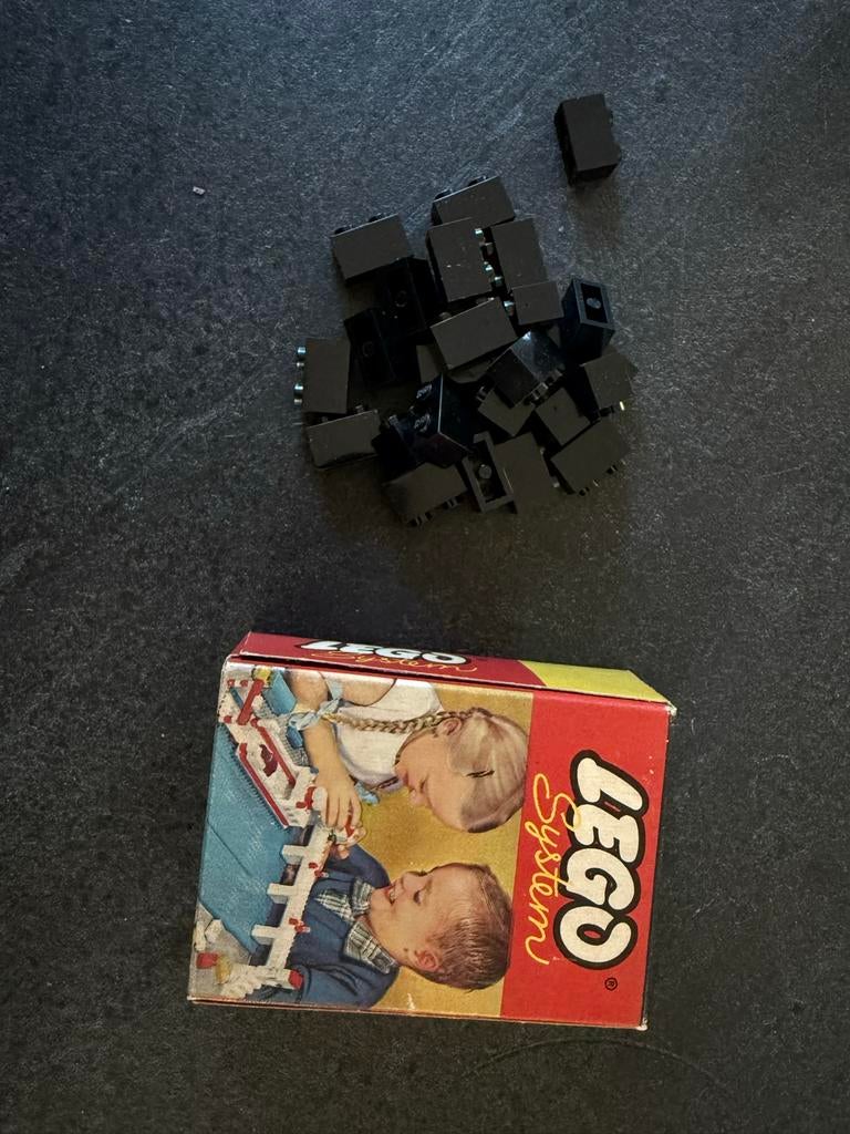 Vintage Lego System 221 Zwarte Stenen met Originele Doos, Kinderen en Baby's, Speelgoed | Duplo en Lego, Gebruikt, Overige thema's