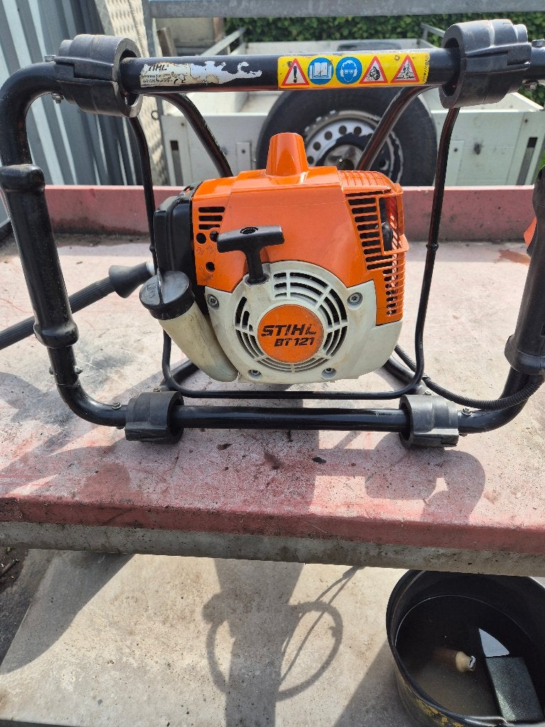 Stihl BT 121 grondboormachine, Ophalen, Zo goed als nieuw, Overige soorten, Stihl