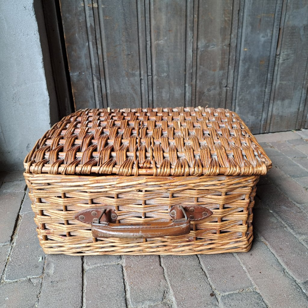 Oude brocante rieten mand koffer 40x35x18cm *Etage3*, Gebruikt, ., Ophalen of Verzenden, .