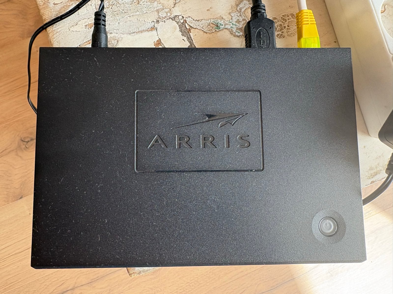 Arris VIP2952 V2 decoder met afstandsbediening, Verzenden, Gebruikt, Decoder