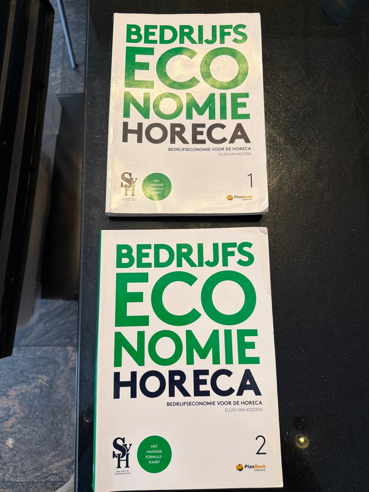 Bedrijfseconomie Horeca deel 1 & 2 - Ellen van Kooten, Ophalen of Verzenden, Gamma, Zo goed als nieuw, MBO