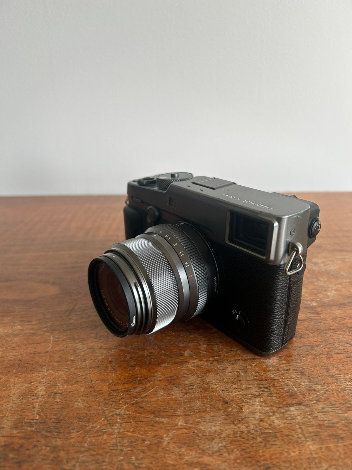 Fujifilm X Pro 2 Graphite incl. 23mm f2 lens Fuji Xpro2, Ophalen, Gebruikt, Lensdop, Fujifilm