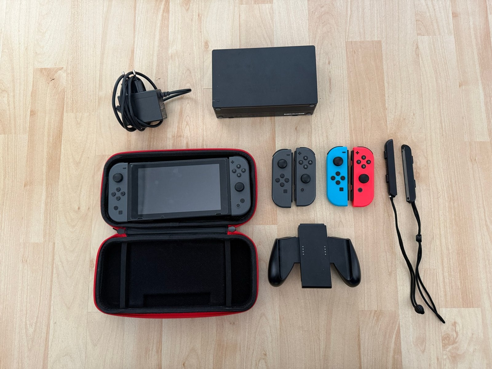 Nintendo Switch Original met 2 sets Joy-Cons en accessoires, Ophalen, Zo goed als nieuw, Met 2 controllers, Switch Original