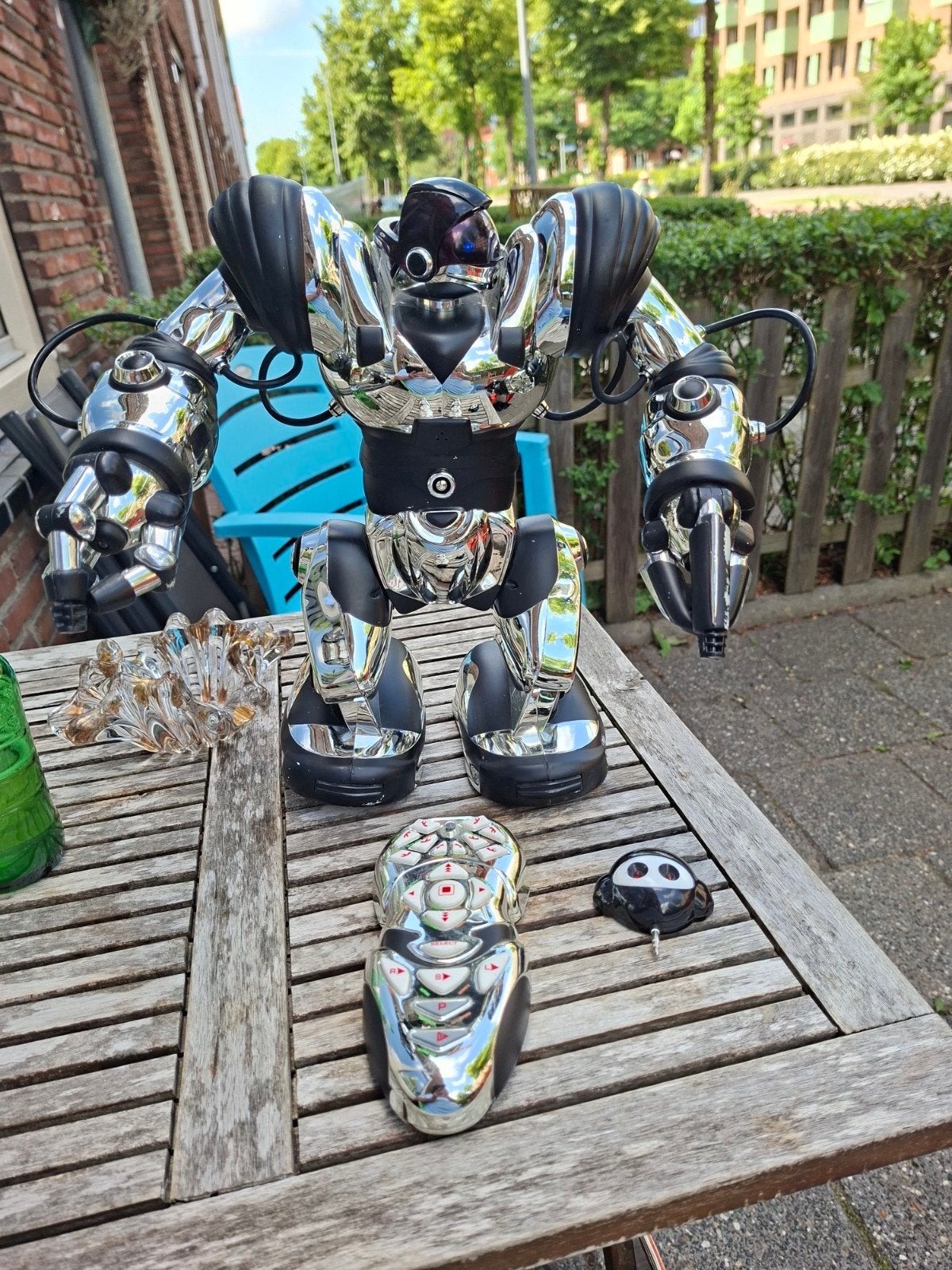 Robosapien V2 Robot met Afstandsbediening, Ophalen of Verzenden, Zo goed als nieuw
