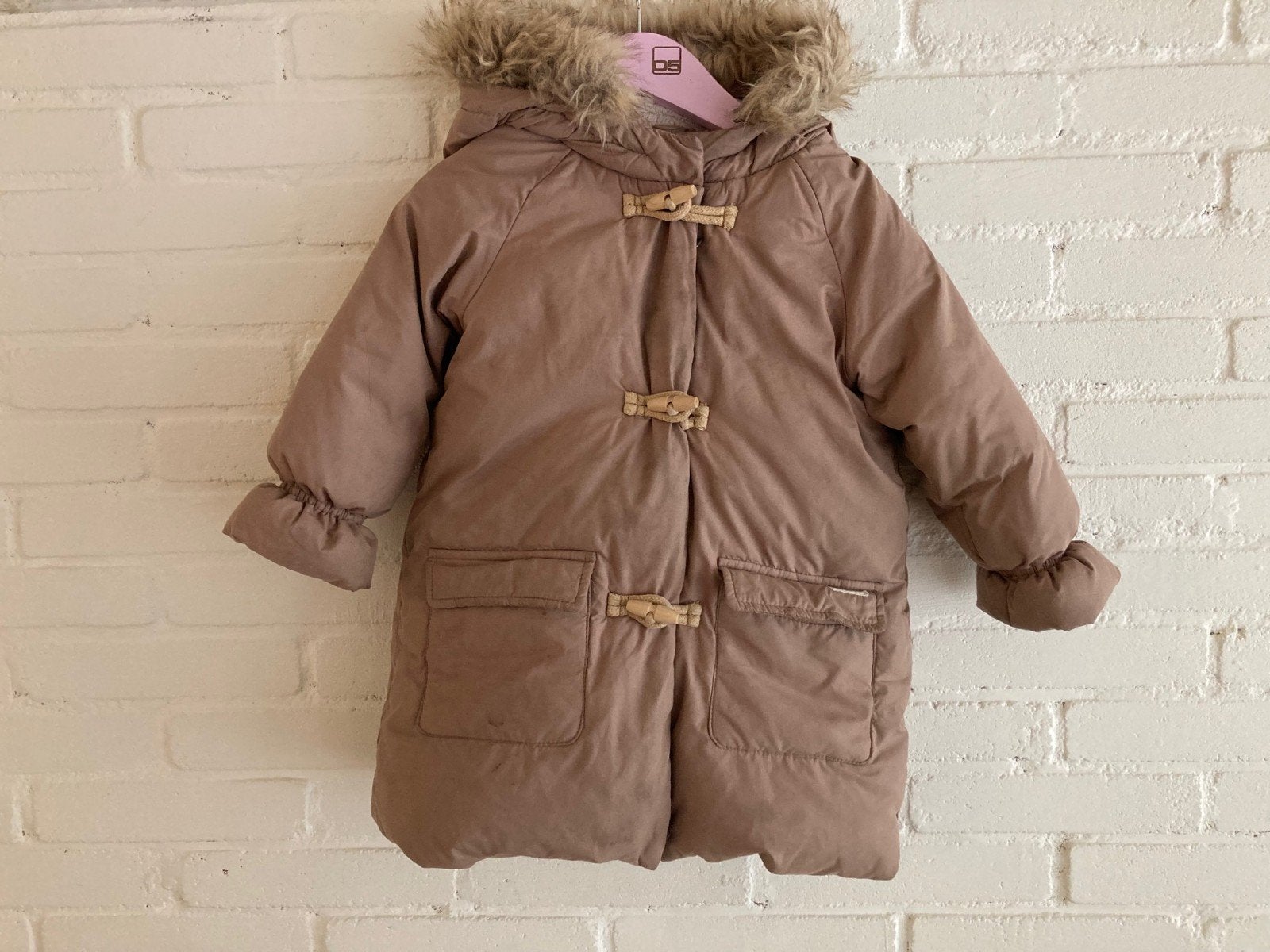 Zara winterjas met bontkraag - maat 104 (3-4 jaar), Gebruikt, Jongen of Meisje, Ophalen of Verzenden, Zara