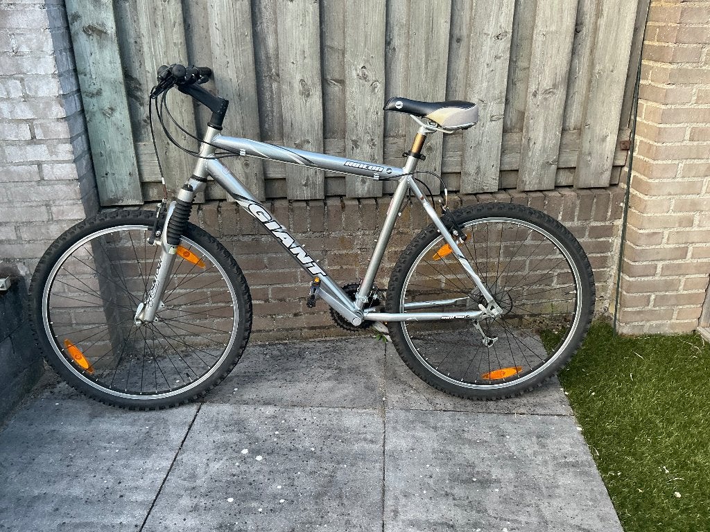 Moutenbike Giant, Ophalen, 28 inch, Gebruikt, Vering