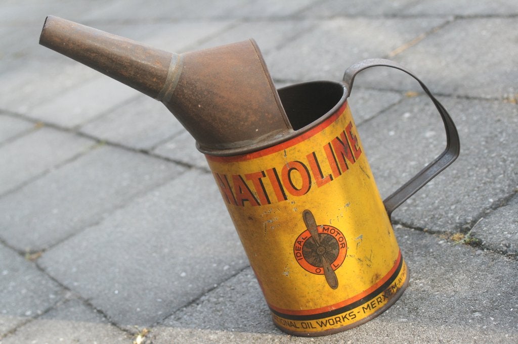 Olieblik Natioline (national oil works) merxem (130jaar oud), Ophalen, Gebruikt, Verpakking