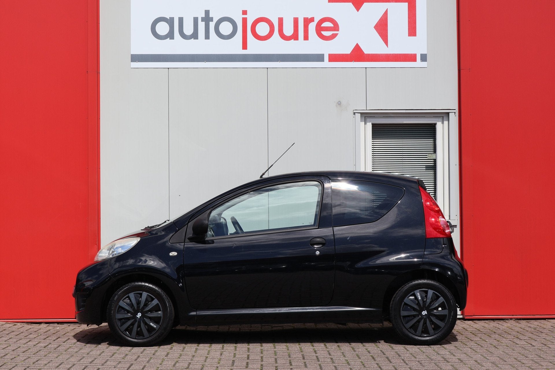 Peugeot 107 1.0-12V XR | APK 06-2027 | (bj 2011), Voorwielaandrijving, Gebruikt, 4 stoelen, Bedrijf