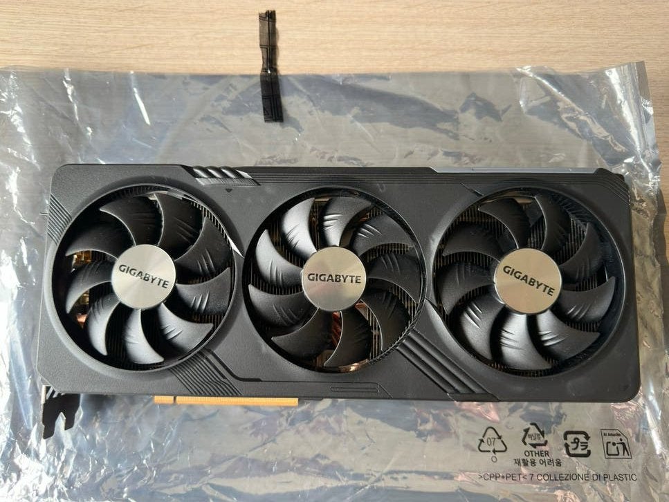Gigabyte RX 7900 GRE Gaming OC 16GB Videokaart, GDDR6, PCI-Express 4, Ophalen of Verzenden, Zo goed als nieuw