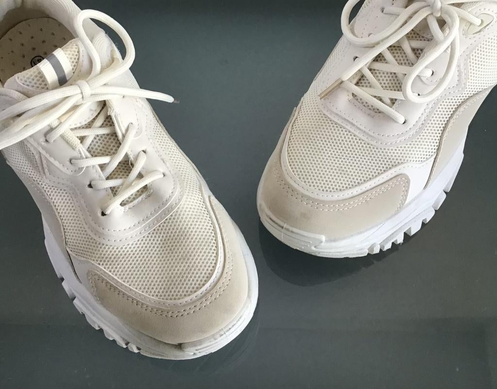 Nieuwe witte sneakers 40 | Té leuke vibe | Gratis verzenden, Verzenden, Wit, Sneakers of Gympen, Zo goed als nieuw