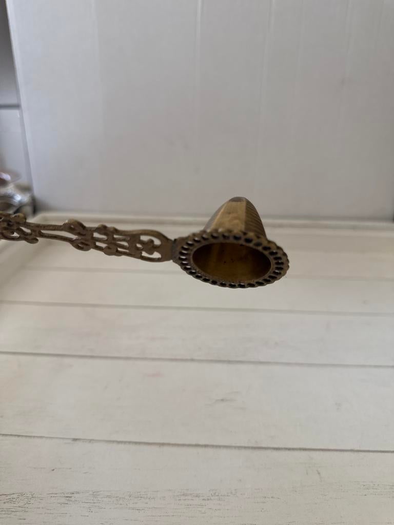 Antieke Kaarsendover van Messing - Sierlijk Design, Ophalen of Verzenden