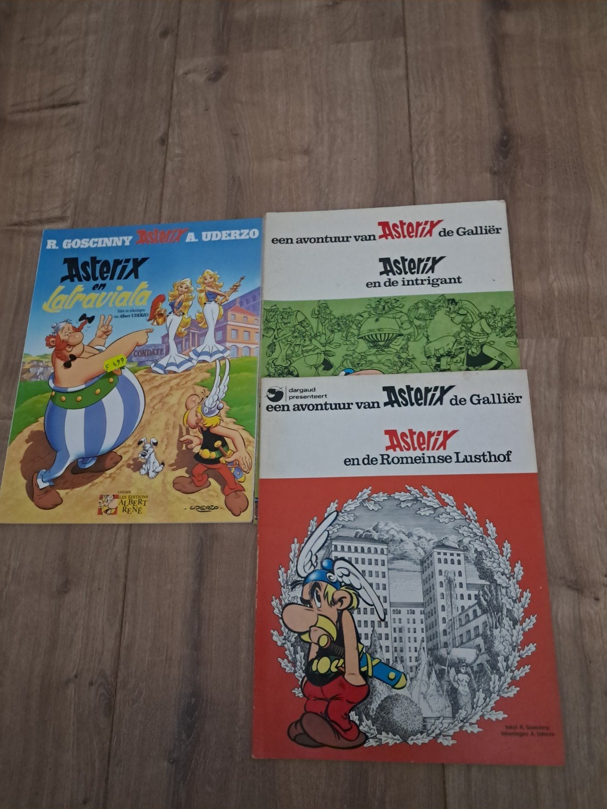 3 Asterix stripboeken, Meerdere stripboeken, Ophalen of Verzenden, Gelezen
