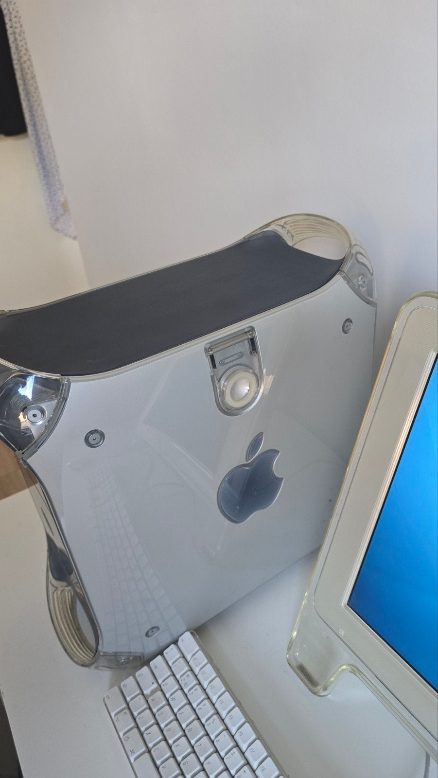 Foto 11 van Complete Vintage Apple Power Mac G4 Set (400 MHz, Dual HDD..