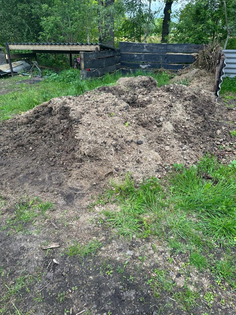 Gratis Paardenmest 3 - 4 kuub, Tuin en Terras, Aarde en Mest, Ophalen, Tuinaarde
