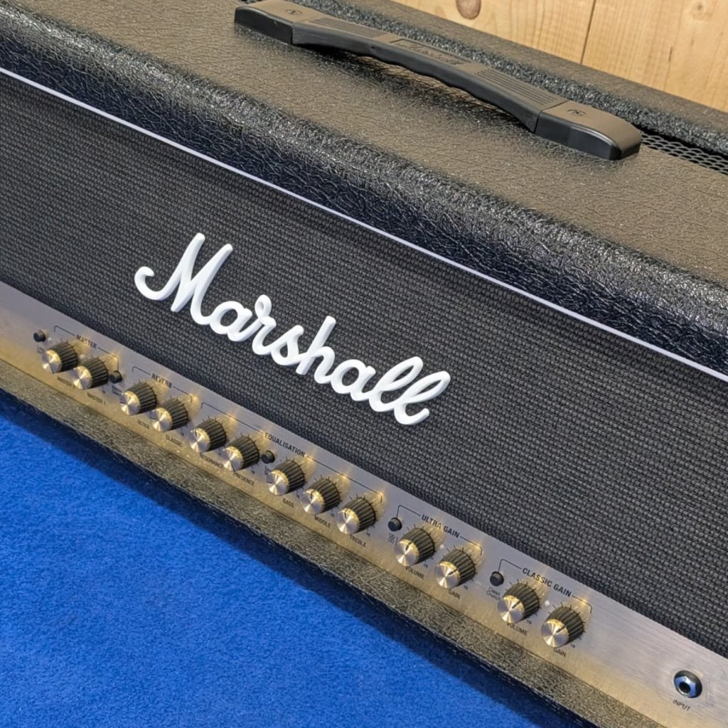 Marshall DSL100HR 100W Buizenversterkertop met Reverb - Zgan, Marshall, Zo goed als nieuw, Support@marshall.com, Marshall Amplification PLC
Denbigh Road
Bletchley, Milton Keynes
MK1 1DQ
United Kingdom