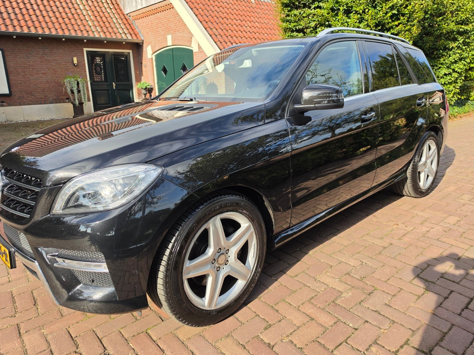 Tk mooie Mercedes Benz ML350 PANO AMG-line LUCHTV TREKHAAK, Auto's, Automaat, Zwart, Leder, Diesel