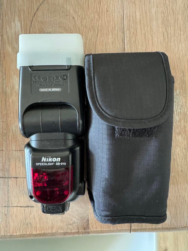 Nikon Speedlight SB-910 flitser met tasje, Ophalen of Verzenden, Zo goed als nieuw, Nikon, Kantelbaar