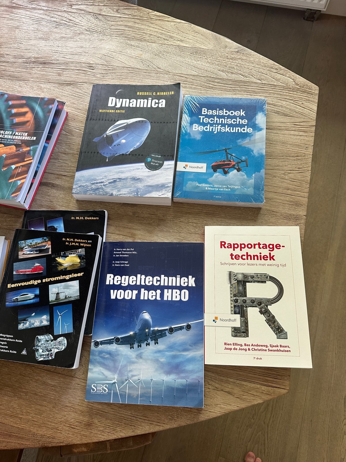Werktuigbouwkunde boeken HBO jaar 1 en 2, Ophalen of Verzenden, Zo goed als nieuw, Werktuigbouwkunde