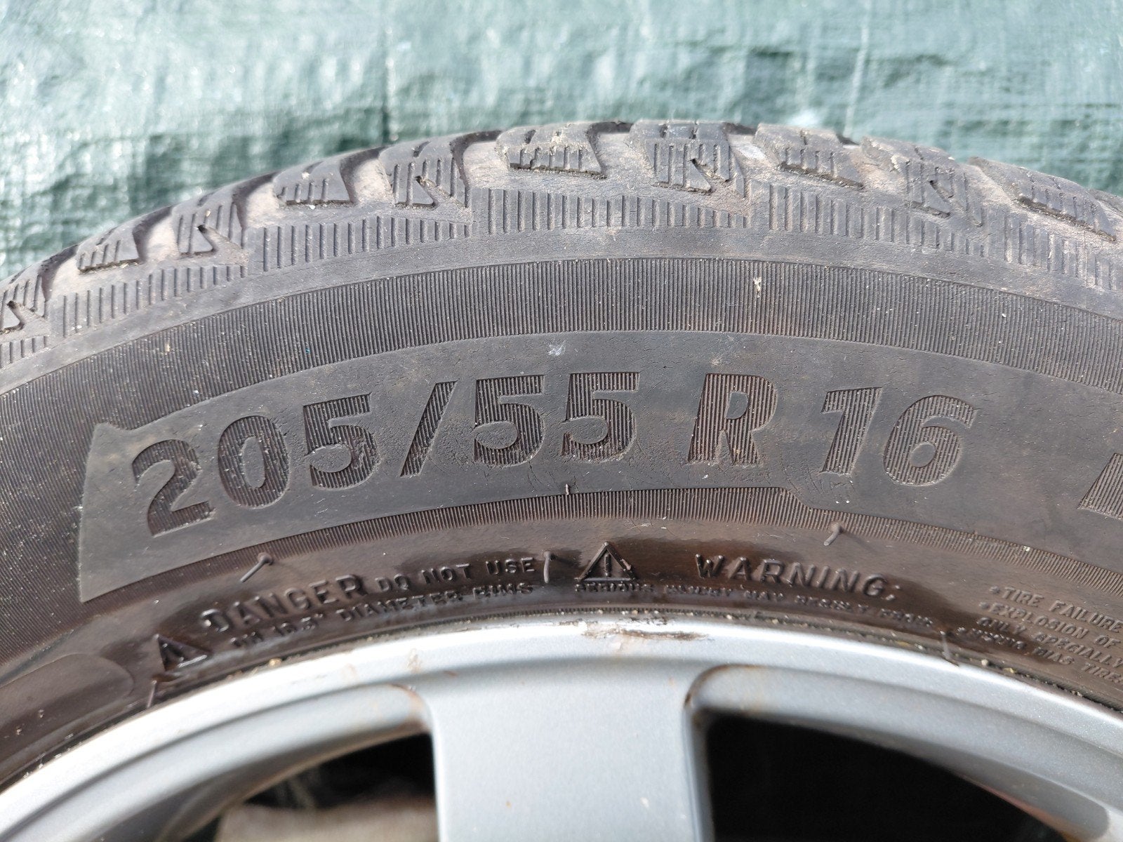 Winterbanden op velg 205/55 R16 - Continental & Michelin, Ophalen, Gebruikt