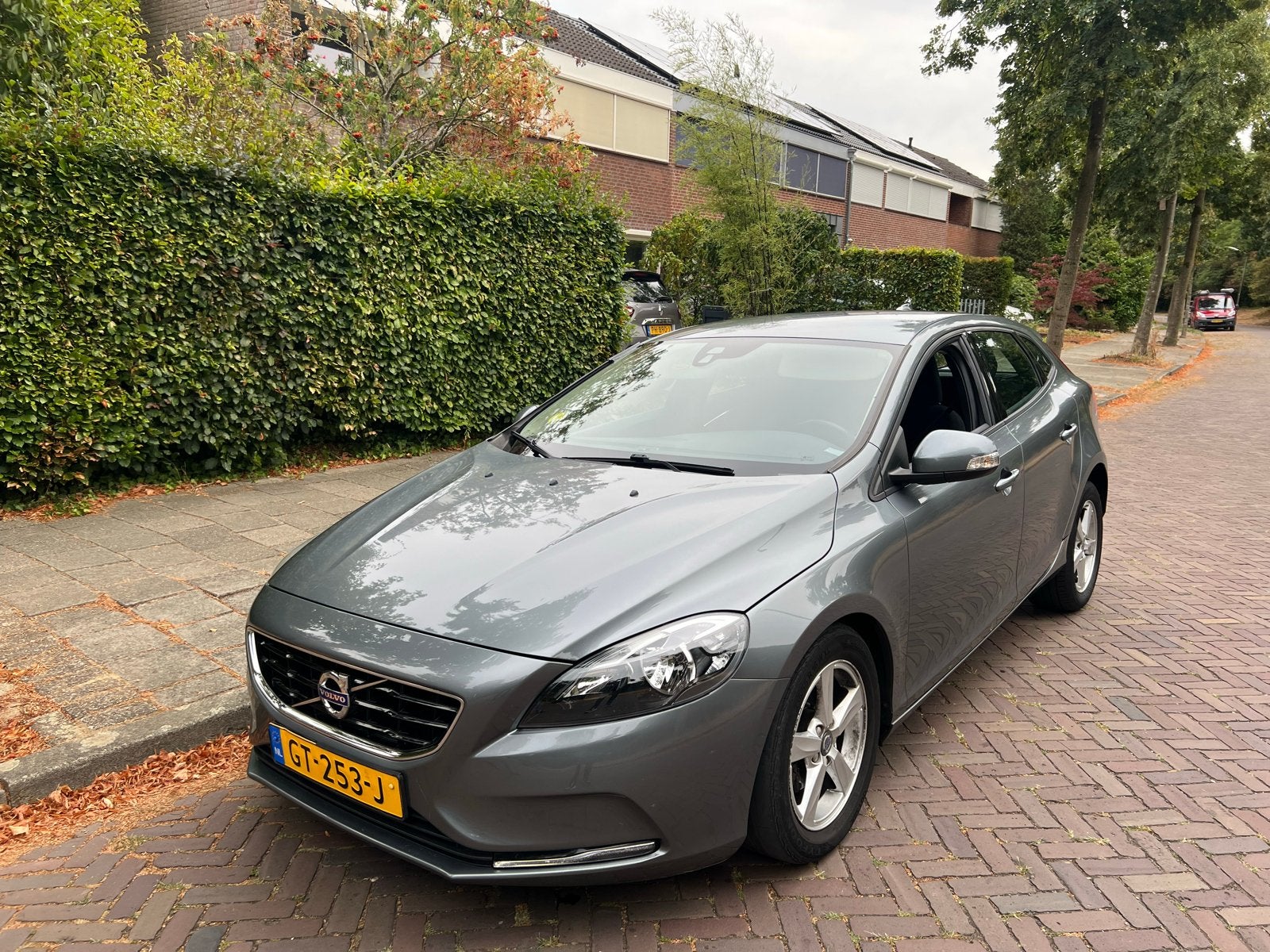 Volvo V40 2.0 D2 120PK 2015 Grijs, Auto's, Voorwielaandrijving, 4 cilinders, 1969 cc, 140 €/maand