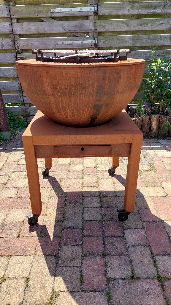 Vuurschaal/Plancha met grillring en rooster, Tuin en Terras, Ophalen, Nieuw