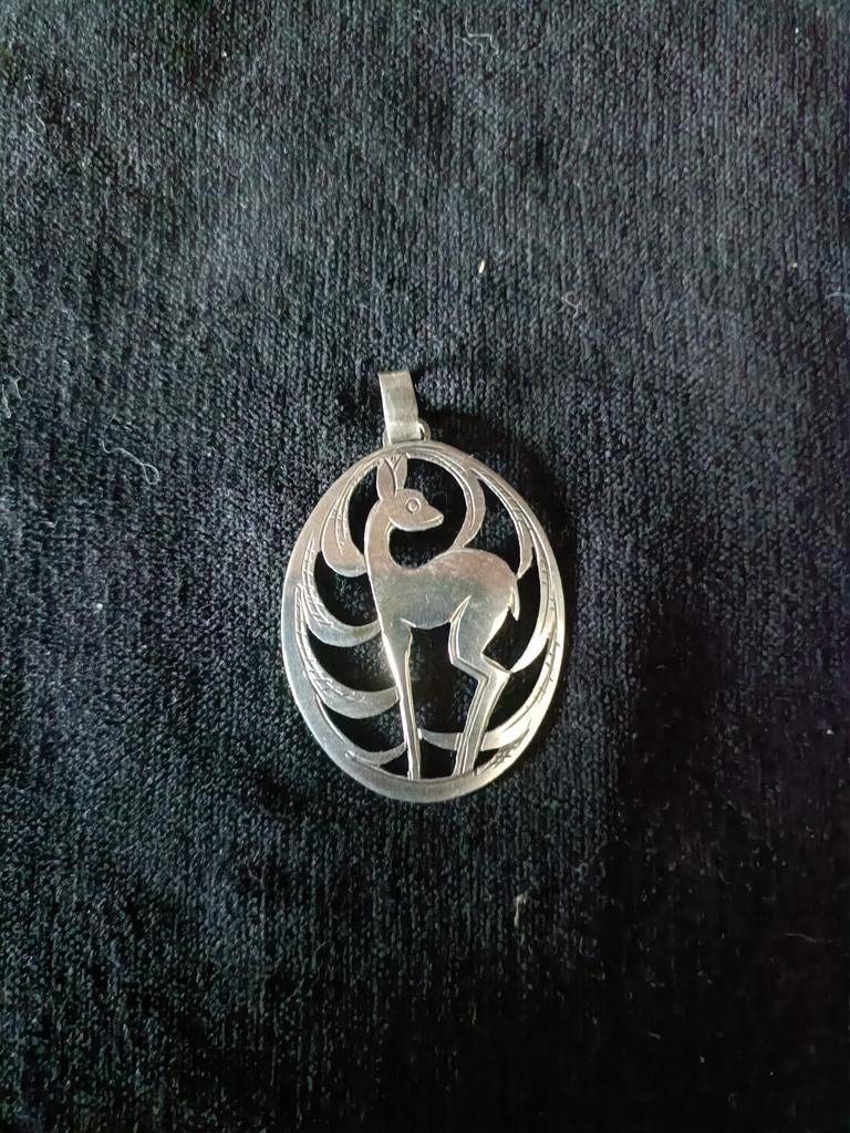 Vintage Zilveren 835 Hanger met Hert uit Zweden, Gebruikt, Ophalen of Verzenden, Zilver, Dier