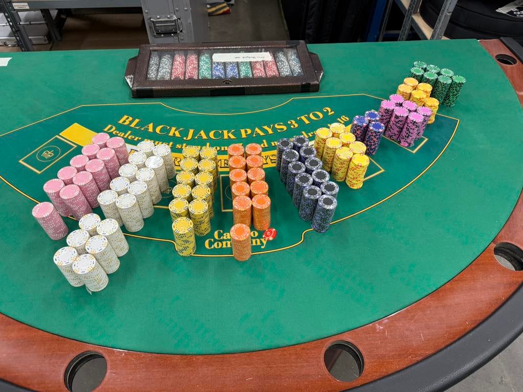 Casino / Poker chips (+_ 1800 stuks), Ophalen, Nieuw