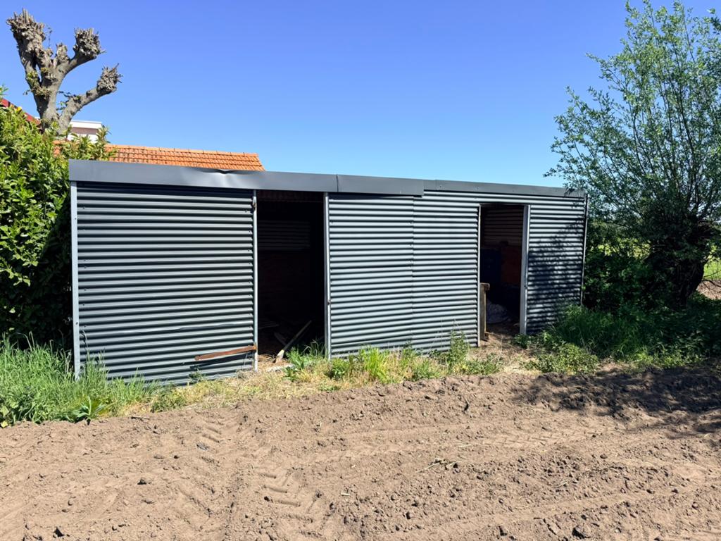 Afbreken oude stal, Ophalen, Gebruikt, Hout, Overige typen