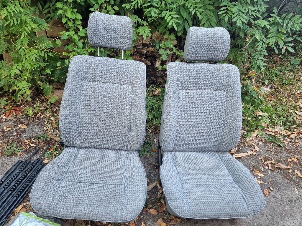 Nette stoelen volkswagen camper met rails, Ophalen