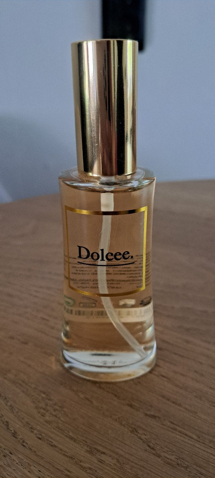 Dolcee dupe van Black opium, Ophalen