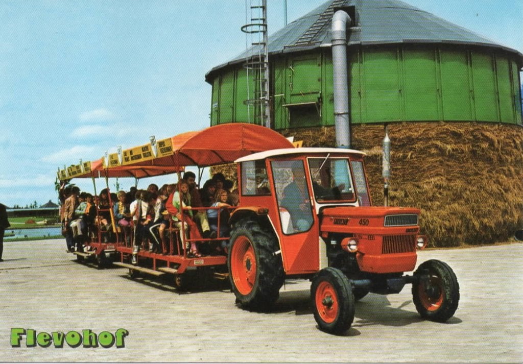 Flevoland Flevohof 2x div, Verzenden, 1960 tot 1980, Ongelopen