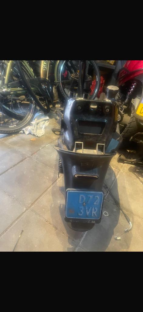 Piaggio Zip frame met papieren (snorfiets), Fietsen en Brommers, Snorfietsen en Snorscooters, Ophalen, Piaggio, Gebruikt, Benzine