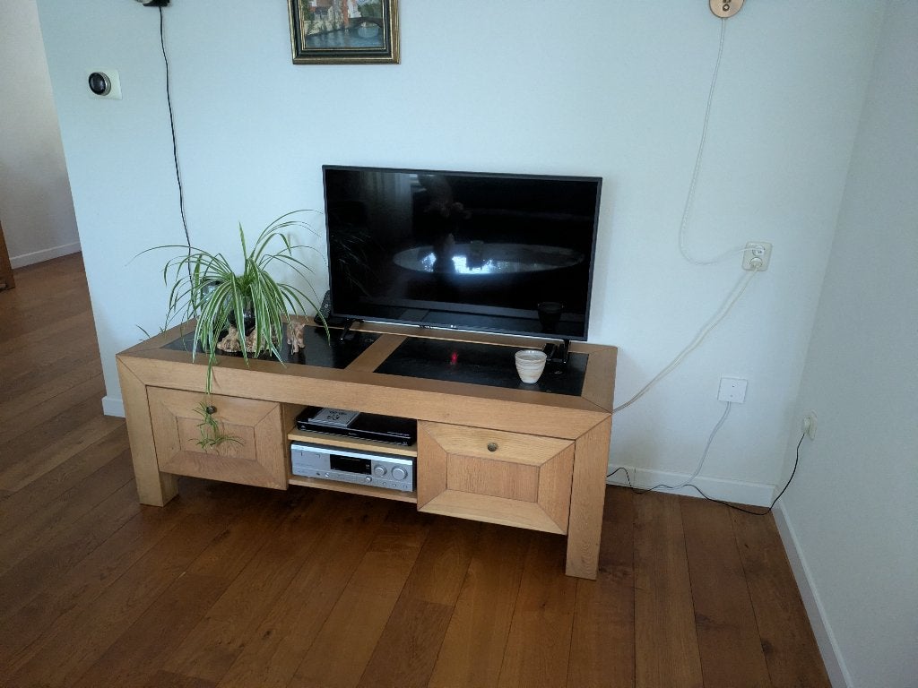 Massief hardhouten (Eiken) tv-meubel met natuurstenen blad, Ophalen, Gebruikt, 150 tot 200 cm, Minder dan 100 cm