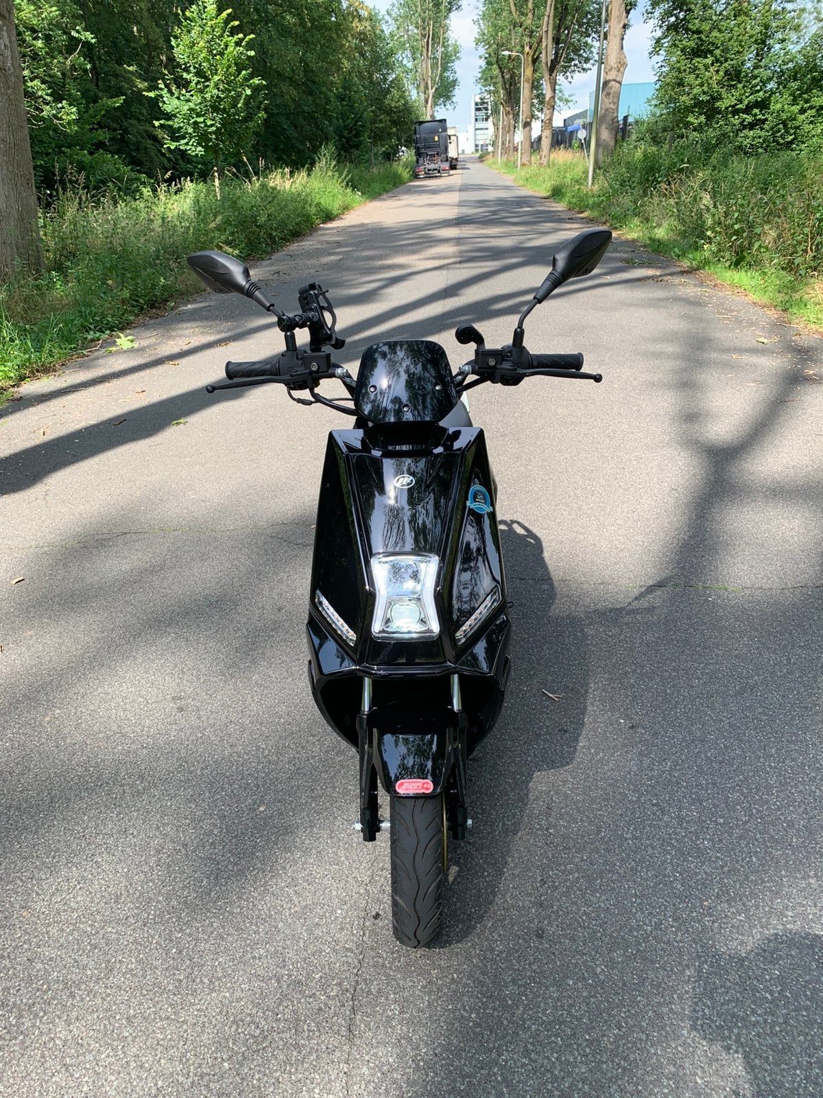 Elektrische scooter merk LIFAN E3, Ophalen, Elektrisch, Zo goed als nieuw, Maximaal 25 km/u