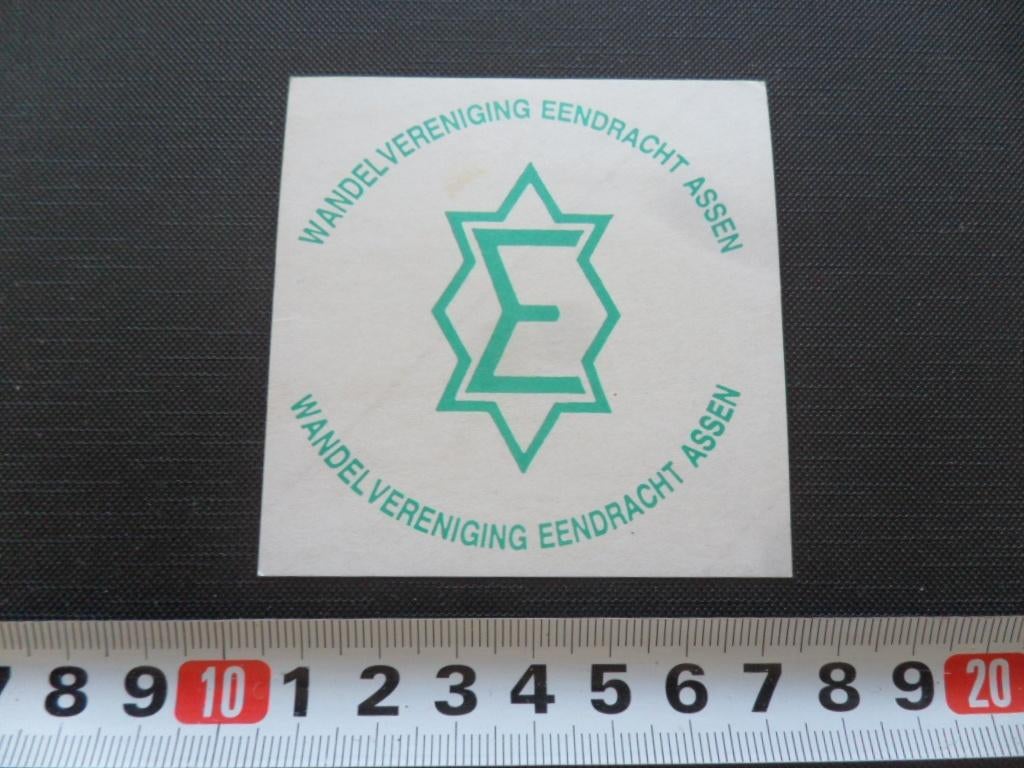 sticker Assen wandelvereniging Eendracht, Verzamelen, Ophalen, Zo goed als nieuw