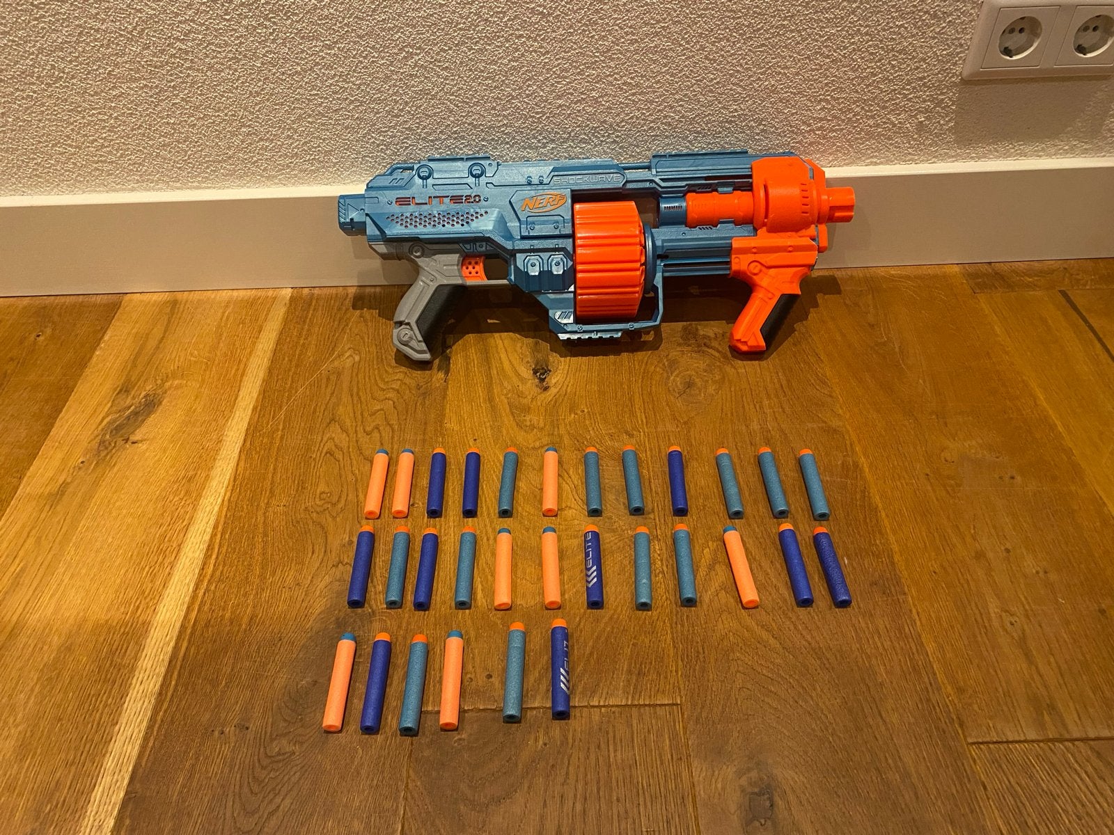 Nerf Elite 2.0 Shockwave RD-15 met 25 darts, Ophalen, Zo goed als nieuw, Jongen of Meisje