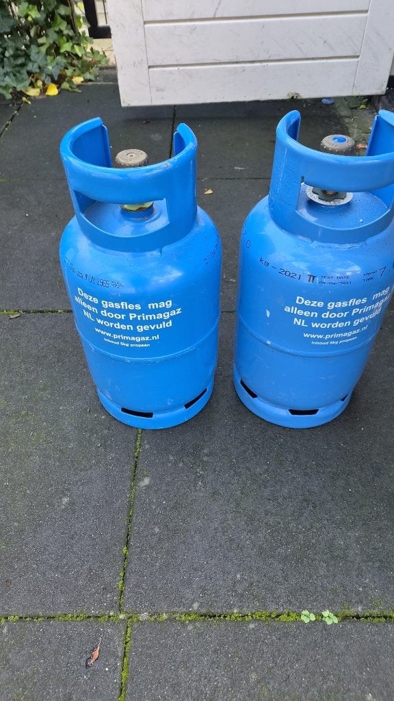Gasflessen, Ophalen, Zo goed als nieuw