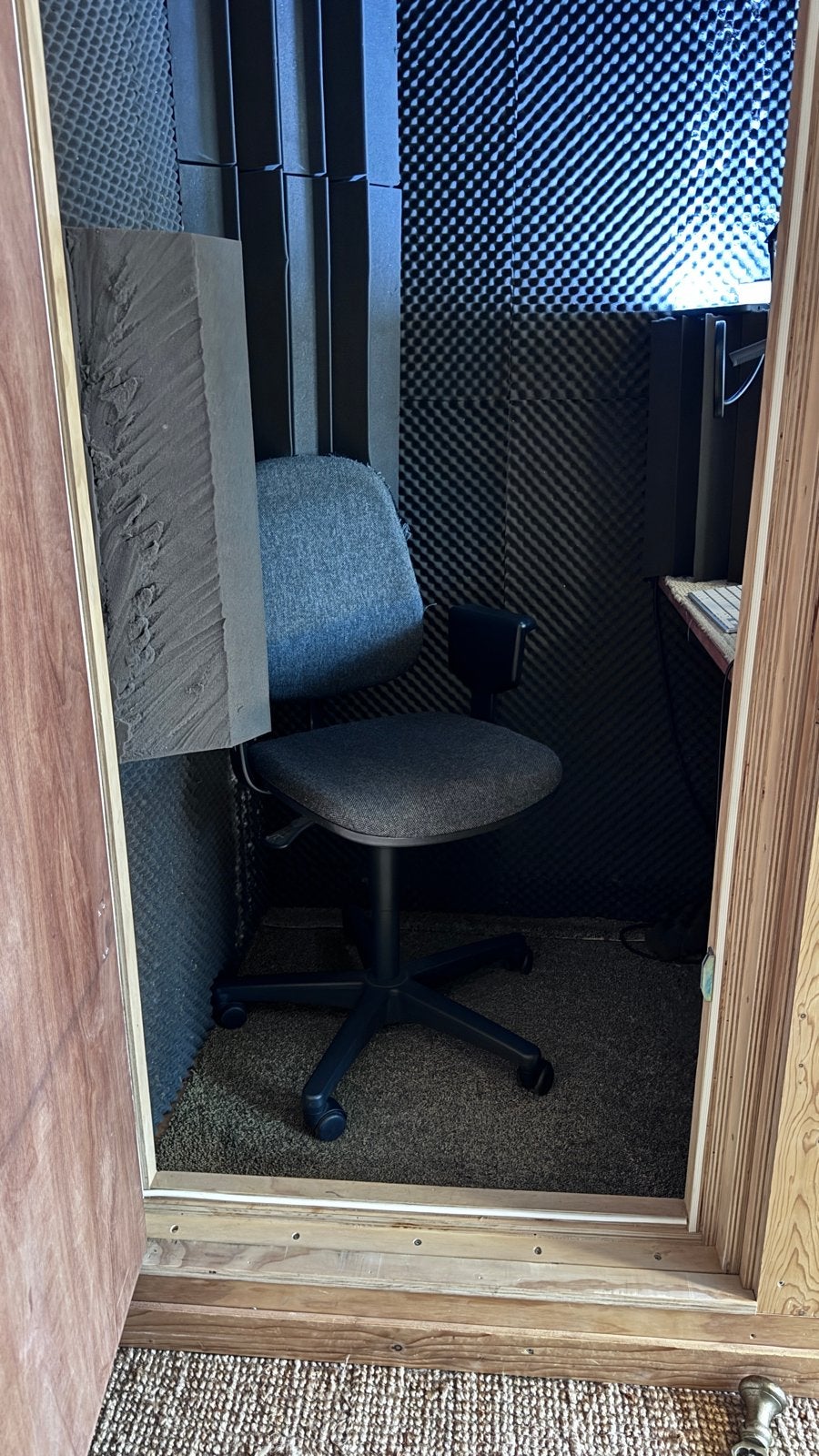 Foto 5 van Geluidsdichte opnamecel / vocal booth