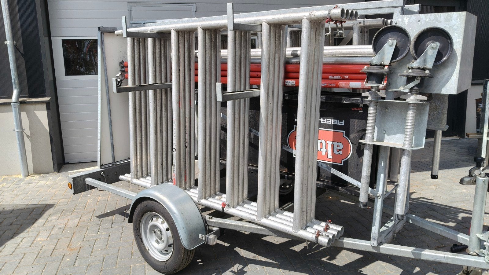 Altrex RS5 rolsteiger 135x245 met Fiberdeck op aanhanger, Ophalen, Zo goed als nieuw, Rolsteiger of Kamersteiger, 5 meter of hoger