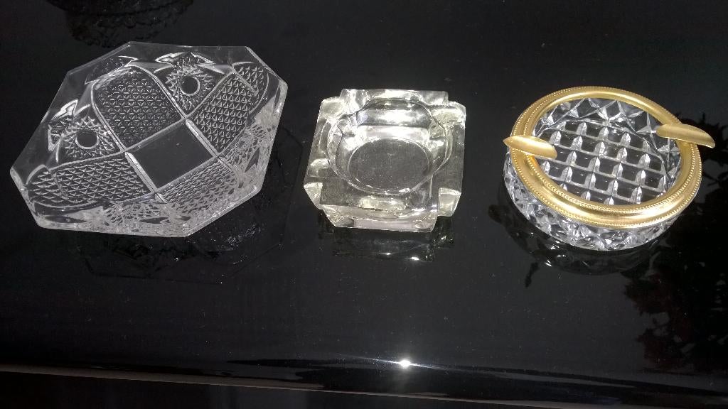 Asbakken - glas - tin - kunststof - koper, Ophalen of Verzenden, Zo goed als nieuw, Asbak