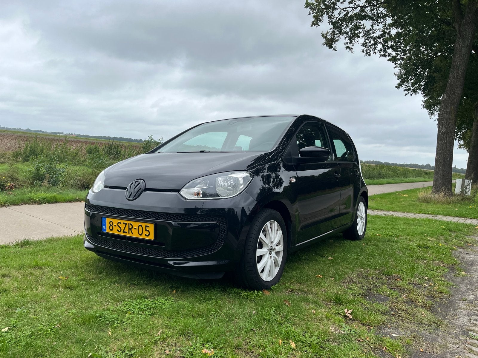 Volkswagen up! 1.0 44KW 2014 Zwart