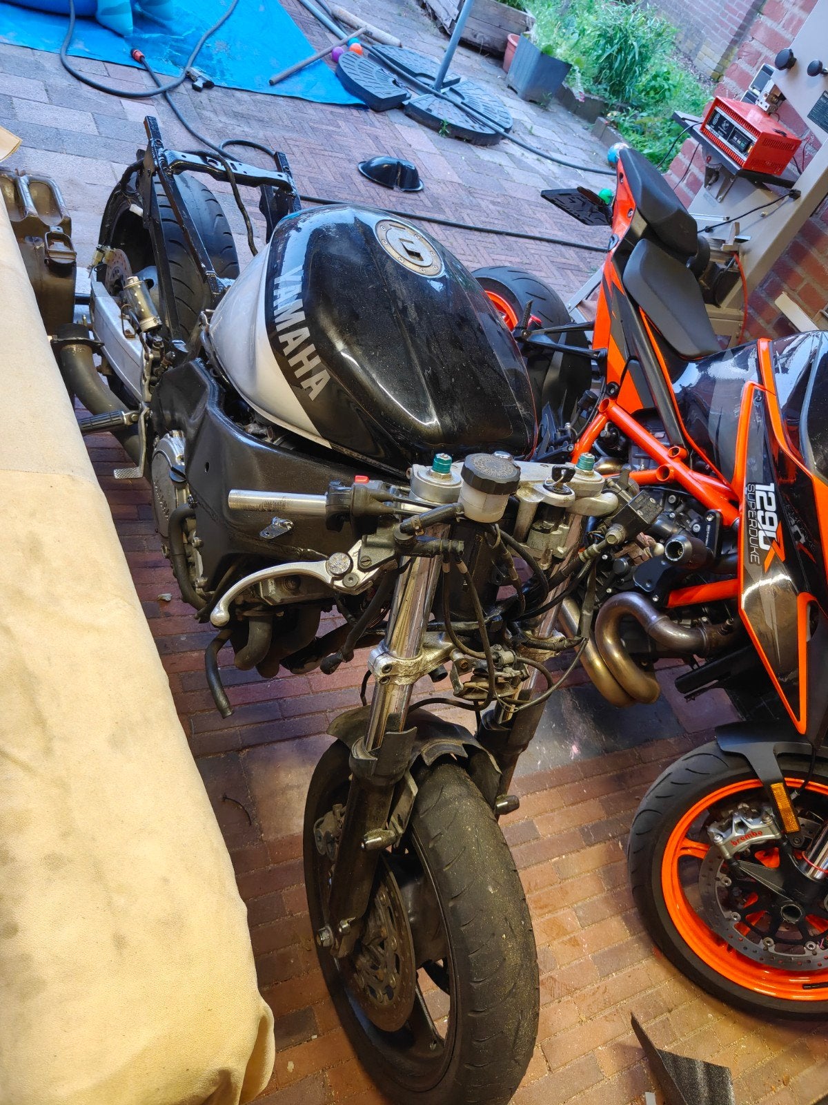 Yamaha yzf1000r in onderdelen en lopend blok, Motoren, Onderdelen | Yamaha, Ophalen
