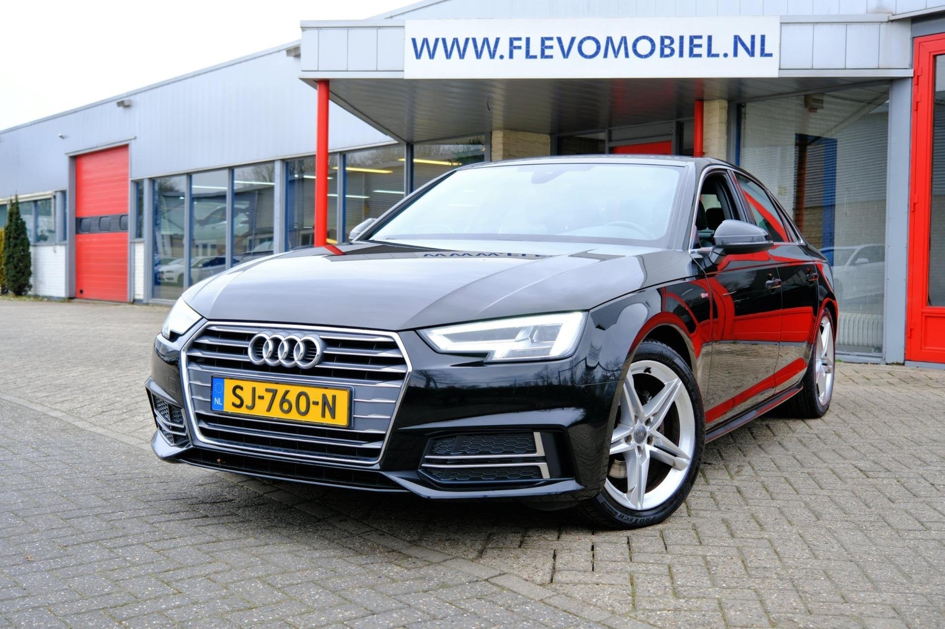 Audi A4 Limousine 1.4 TFSI 150PK Sport S-line Aut. Navi|Half