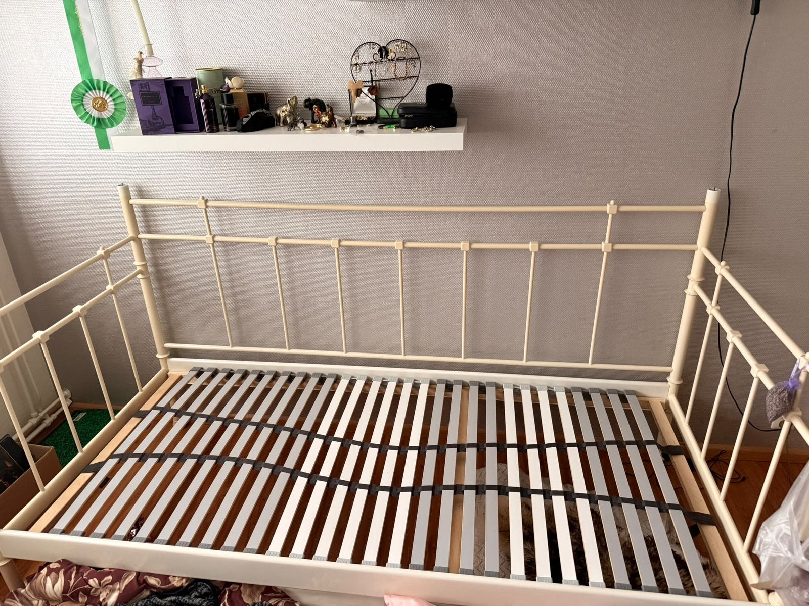 Ijzeren meiden bed, Huis en Inrichting, Ophalen, 90 cm, Eenpersoons, Zo goed als nieuw