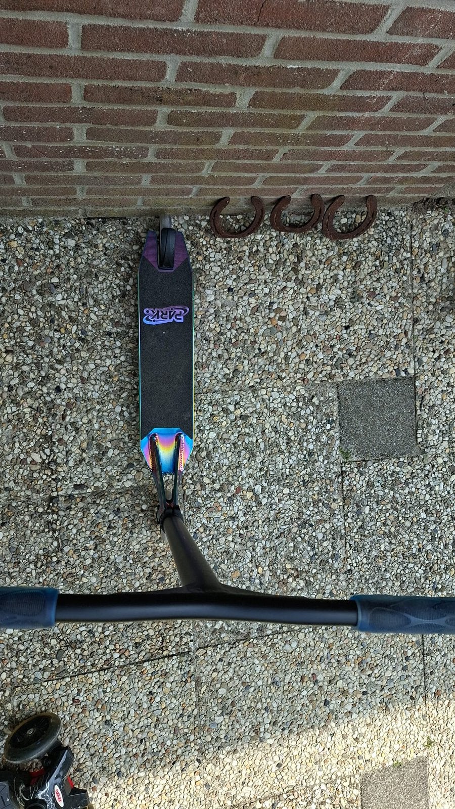 Stuntstep met regenboog details, Fietsen en Brommers, Steps, Ophalen of Verzenden, Gebruikt, Gewone step
