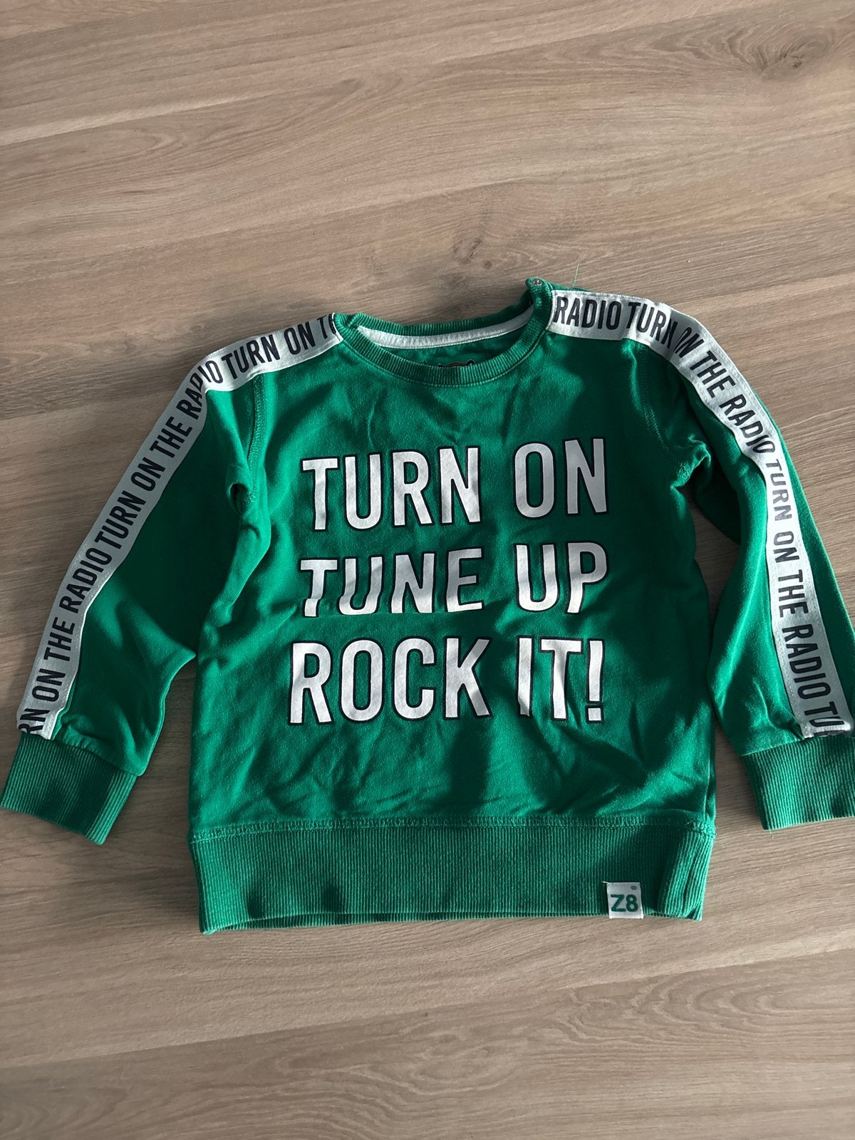Z8 Jongens Trui Groen Maat 92/98 - 'Turn On Tune Up Rock It!, Ophalen of Verzenden, Gebruikt, Jongen, Trui of Vest