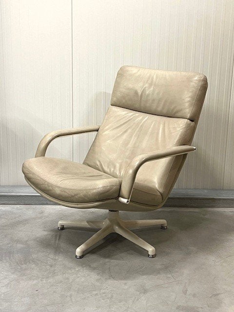 Artifort F141 fauteuil Geoffrey Harcourt vintage armstoel, Huis en Inrichting, Gebruikt, ., Vintage, 75 tot 100 cm