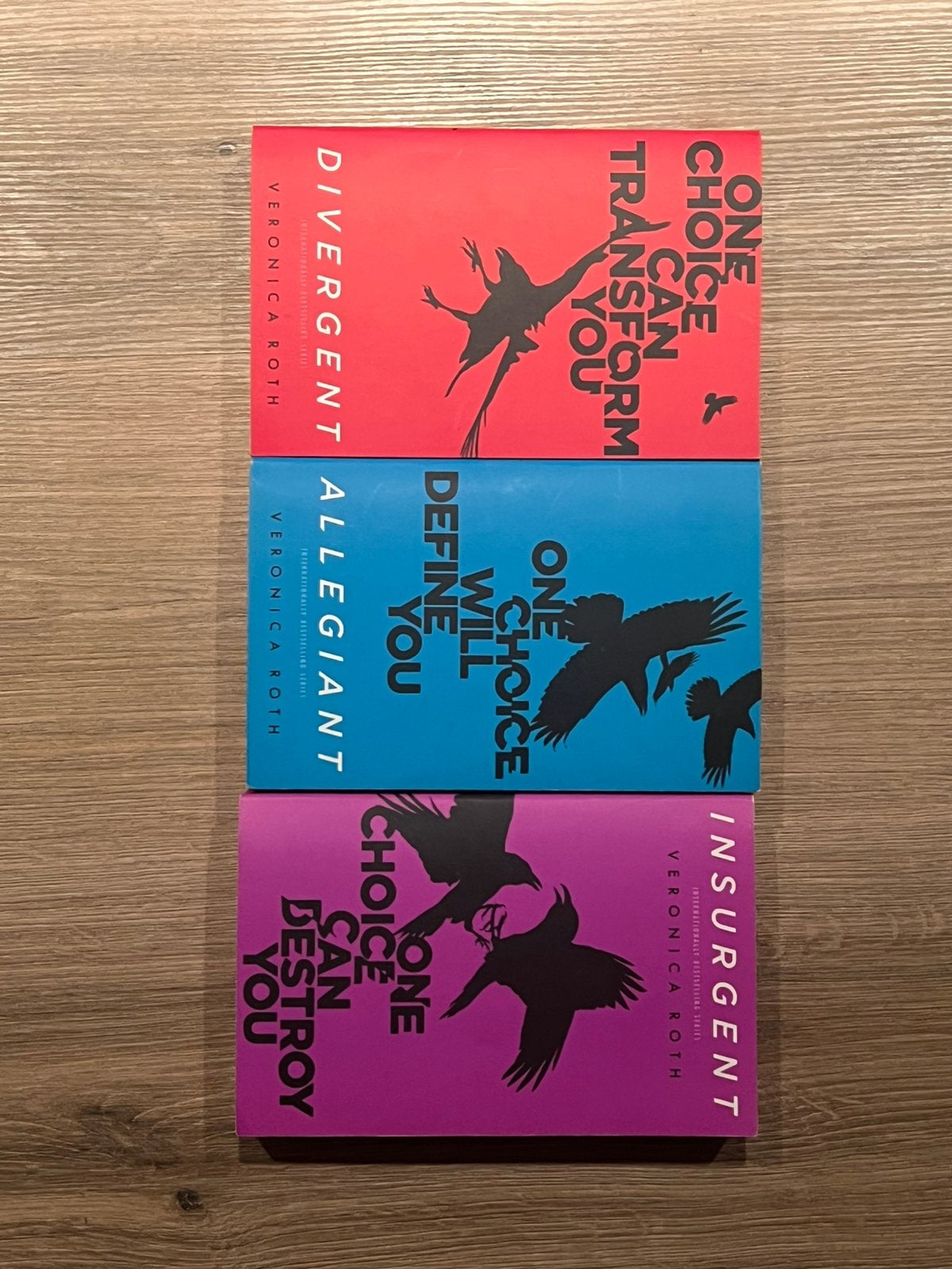 Divergent boekenserie, Boeken, Verzenden, Zo goed als nieuw